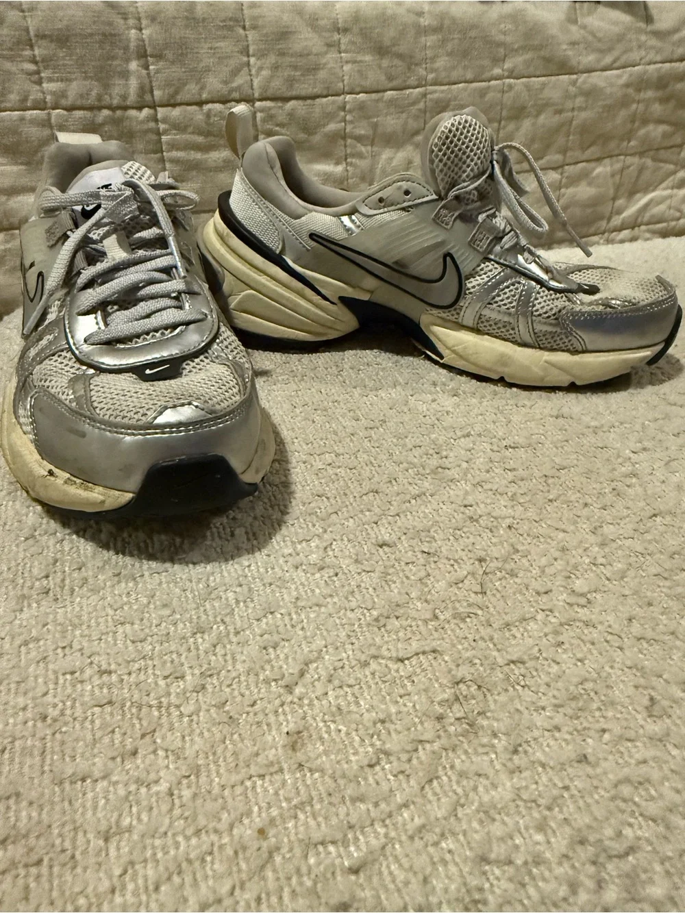 NIKE - V2K Run - Women’s Shoes - W 8 / M 6.5 - Picture 2 of 6
